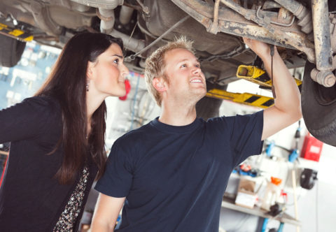 Stručný průvodce autoservisem, pokud autům vůbec nerozumíte