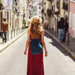 Proč se nemusíte bát vyrazit sama na dovolenou a jak si ji užít?