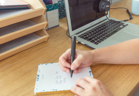 Co o vás prozradí pracovní stůl?