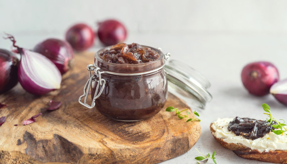 Čatní se hodí k sýru, steaku i pečivu! Recept a tipy na kombinace