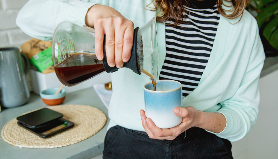 Kávu si nejraději připravuji ve stylu chemexu. Návod a užitečné tipy na to, jak skládám filtr