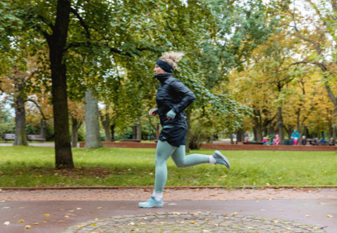 Venkovní sportování za studeného a mokrého počasí. Co mi poradila běžkyně?