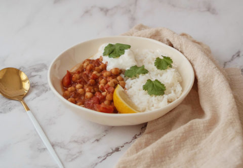 Spíž plná všeho dobrého: Jaké konzervy si pořídit a jak je třídit, aby z nich byla plnohodnotná jídla