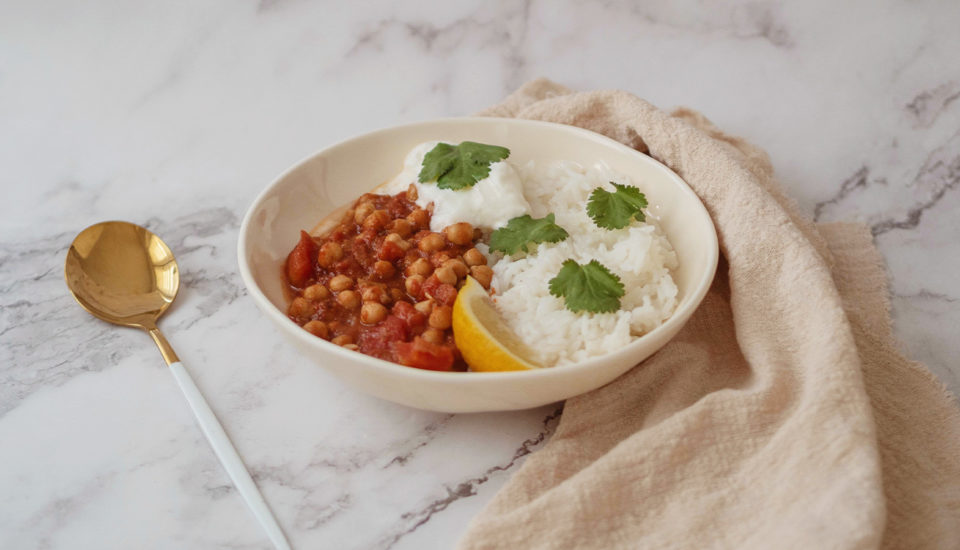 Spíž plná všeho dobrého: Jaké konzervy si pořídit a jak je třídit, aby z nich byla plnohodnotná jídla