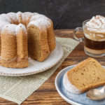 Recept na odpoledne, které moje babička milovala: s alžírskou kávou ve skle i v bábovce