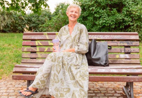 Cestovní hrnky a termohrnky na kávu: Ve kterém káva nejdéle přežije a nejvíc chutná?