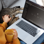 Strašák, nebo dobrý sluha? Jak mi umělá inteligence (ne)pomáhá v běžném životě