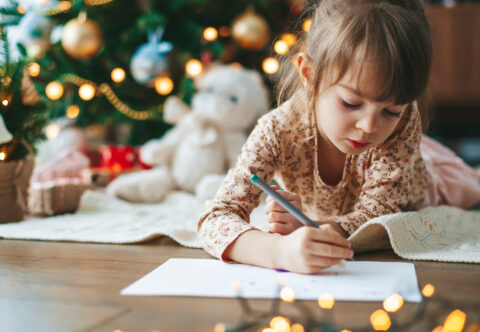 Kolik dárků je tak akorát? Dnešní děti a vánoční honba za dárky