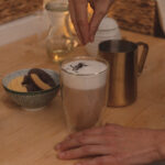 London Fog: černý čaj zahalený v mléčné mlze